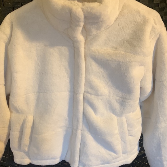 Pink Lily faux fur jacket. Super soft. Never worn. - Picture 2 of 3